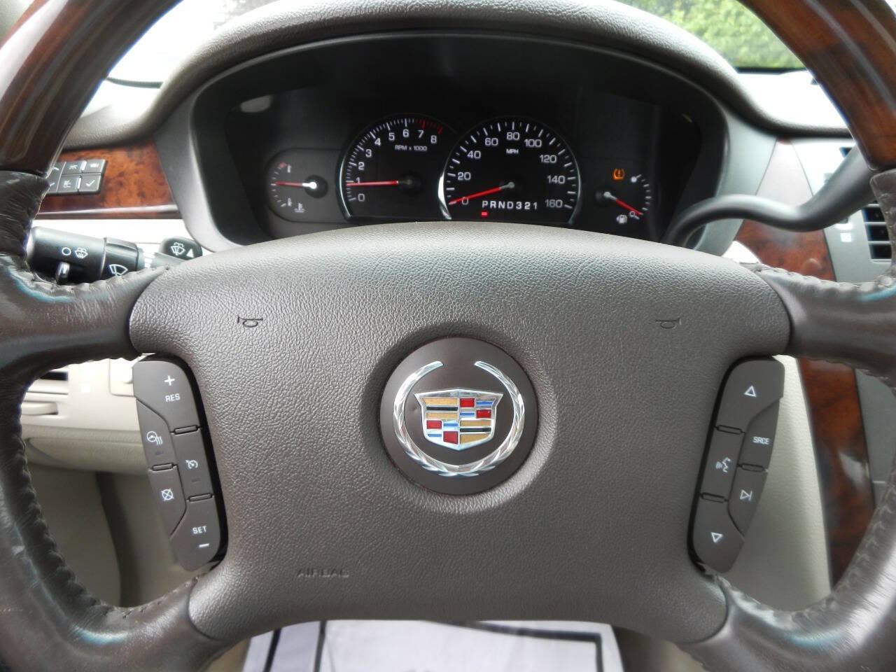 Used 2007 Cadillac DTS Luxury II FWD image 43
