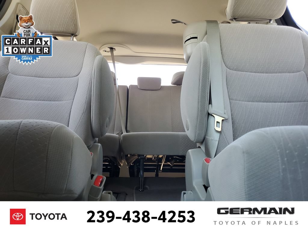 Certified 2018 Toyota Sienna LE FWD image 31