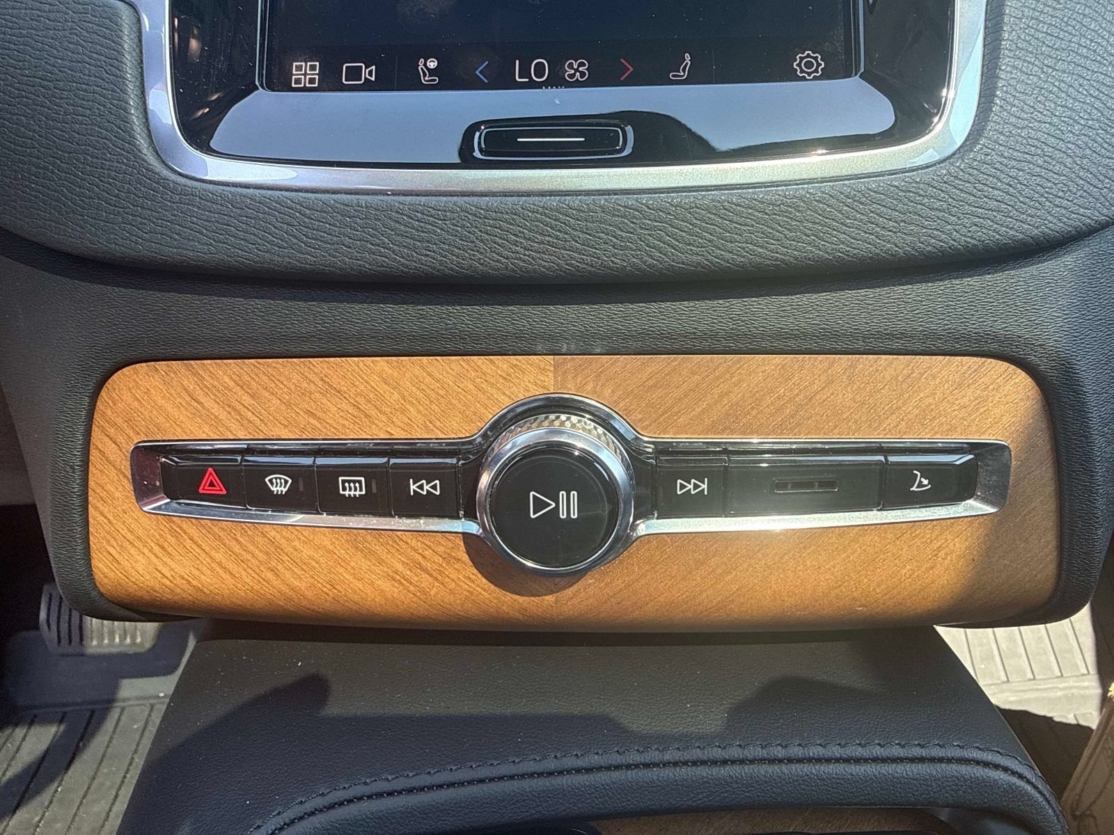 Used 2023 Volvo XC90 B5 Plus w/ Protection Package Premier AWD/4WD image 20