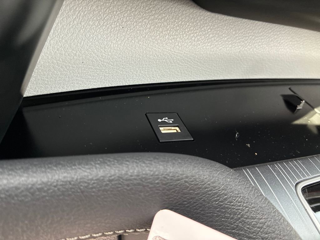 New 2026 Toyota Sienna XLE image 38