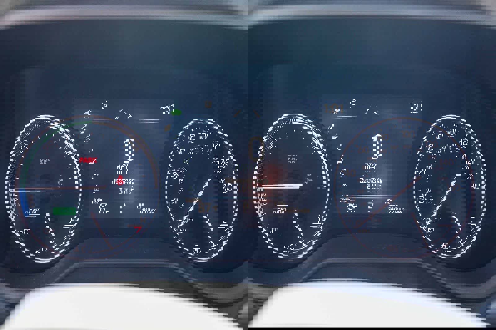 Used 2022 Toyota Sienna Limited image 18