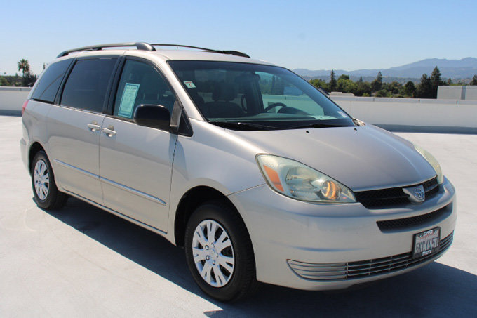 Used 2004 Toyota Sienna LE FWD image 2