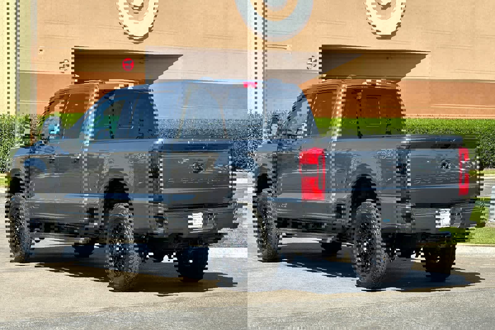 New 2025 Ford F250 Lariat w/ Lariat Ultimate Package image 6