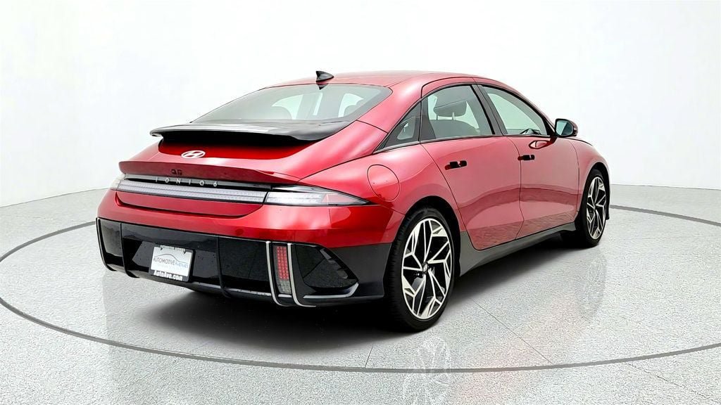 Used 2025 Hyundai Ioniq 6 Limited RWD image 5