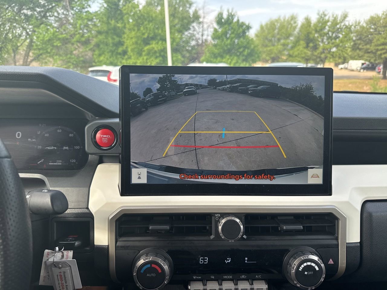 Used 2024 Toyota Tacoma TRD Off-Road image 22