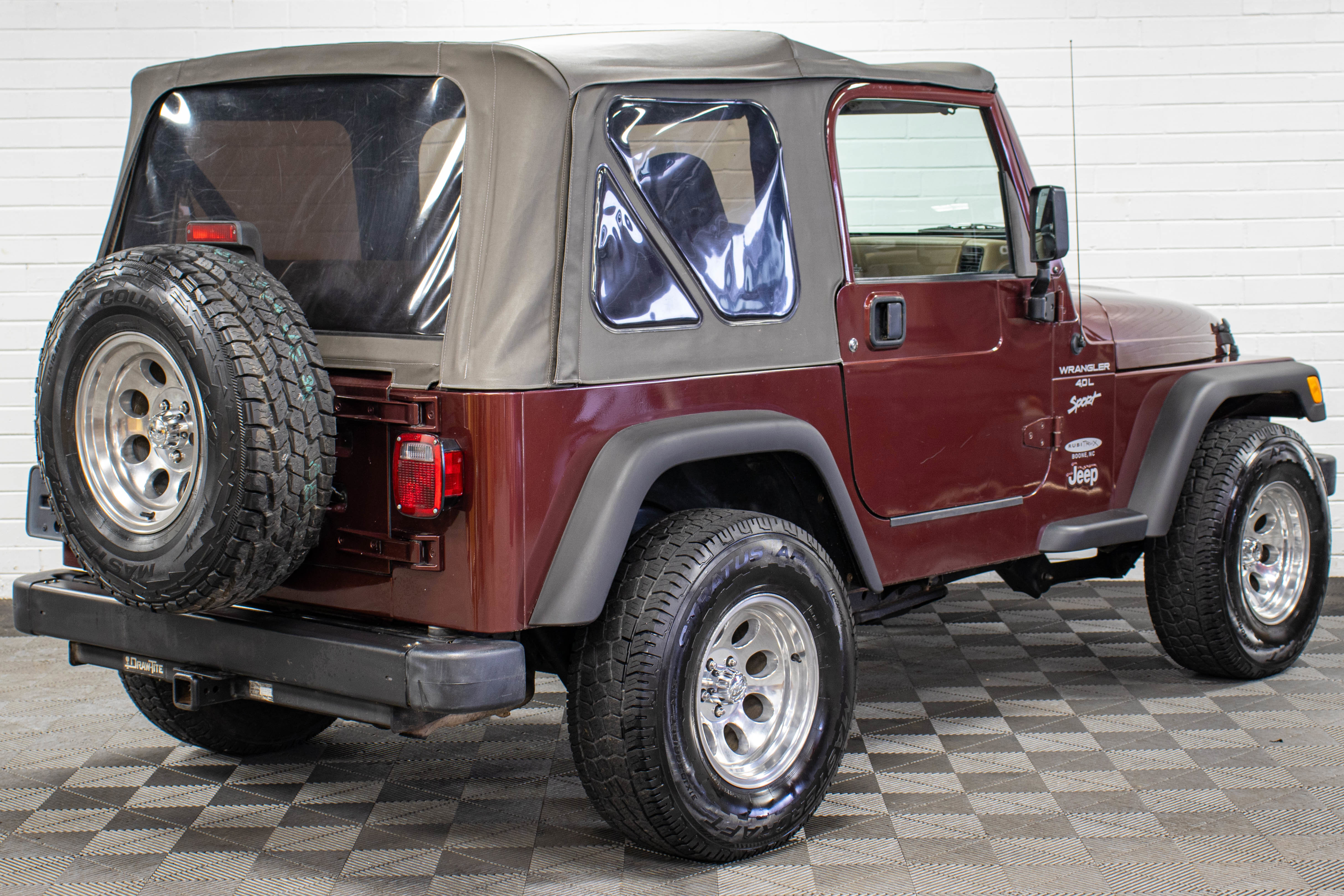 Used 2001 Jeep Wrangler Sport image 3