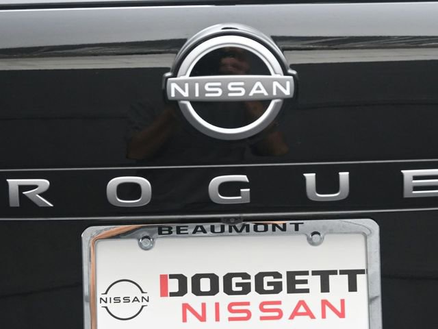 Certified 2026 Nissan Rogue Platinum w/ Platinum Premium Package AWD/4WD image 14