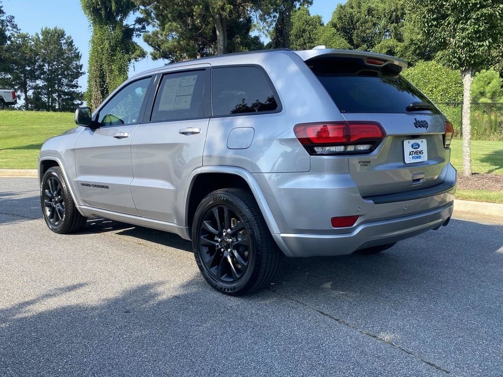 Used 2021 Jeep Grand Cherokee Laredo RWD image 7