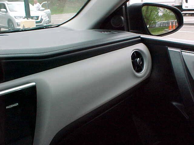 Used 2017 Toyota Corolla LE FWD image 18