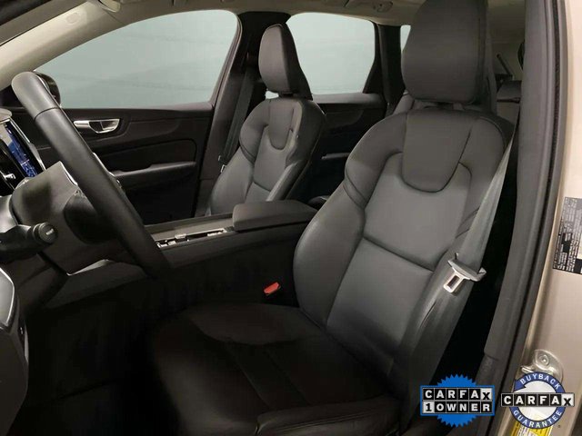 Used 2025 Volvo XC60 B5 Core image 61
