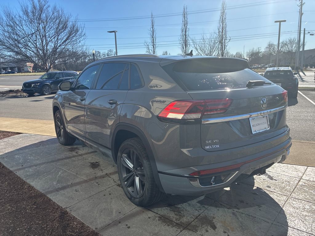 Used 2021 Volkswagen Atlas Cross Sport SE image 5