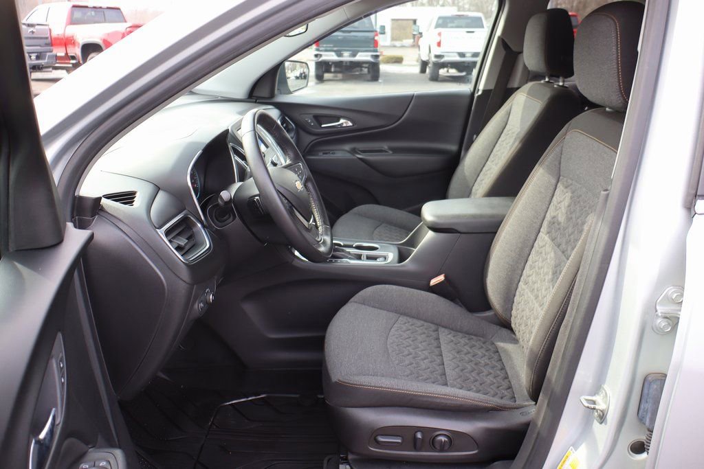 Used 2022 Chevrolet Equinox LT FWD image 4