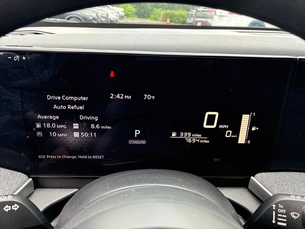 Certified 2025 Nissan Kicks SV AWD/4WD image 17