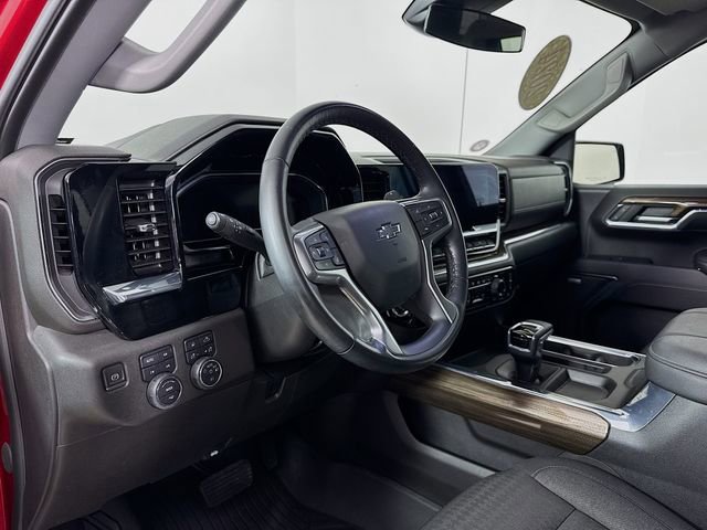 Used 2024 Chevrolet Silverado 1500 RST w/ Convenience Package II AWD/4WD image 9