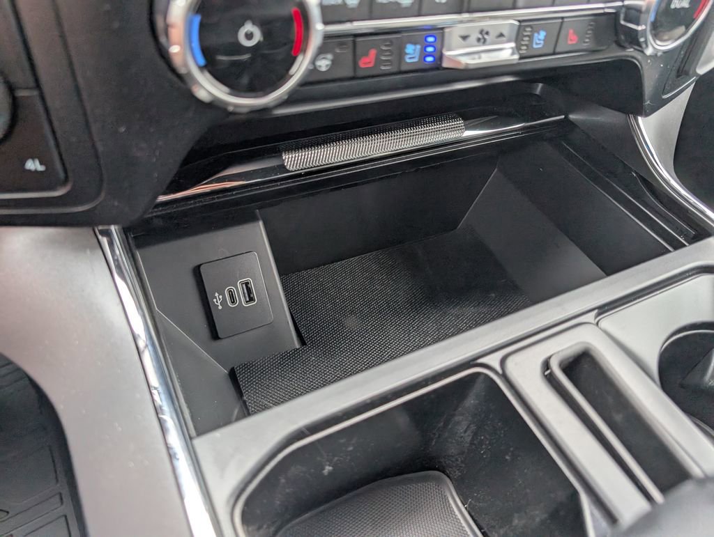 Used 2025 Ford F150 Lariat w/ Equipment Group 501A Mid image 21