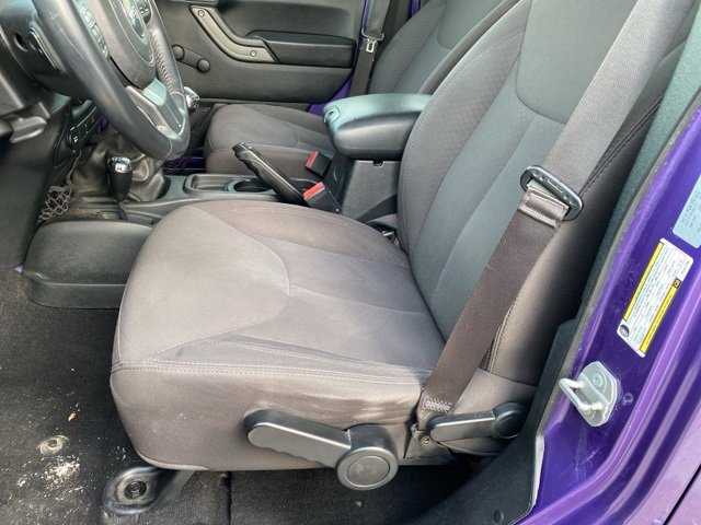 Certified 2017 Jeep Wrangler Unlimited Sport w/ Connectivity Group image 14