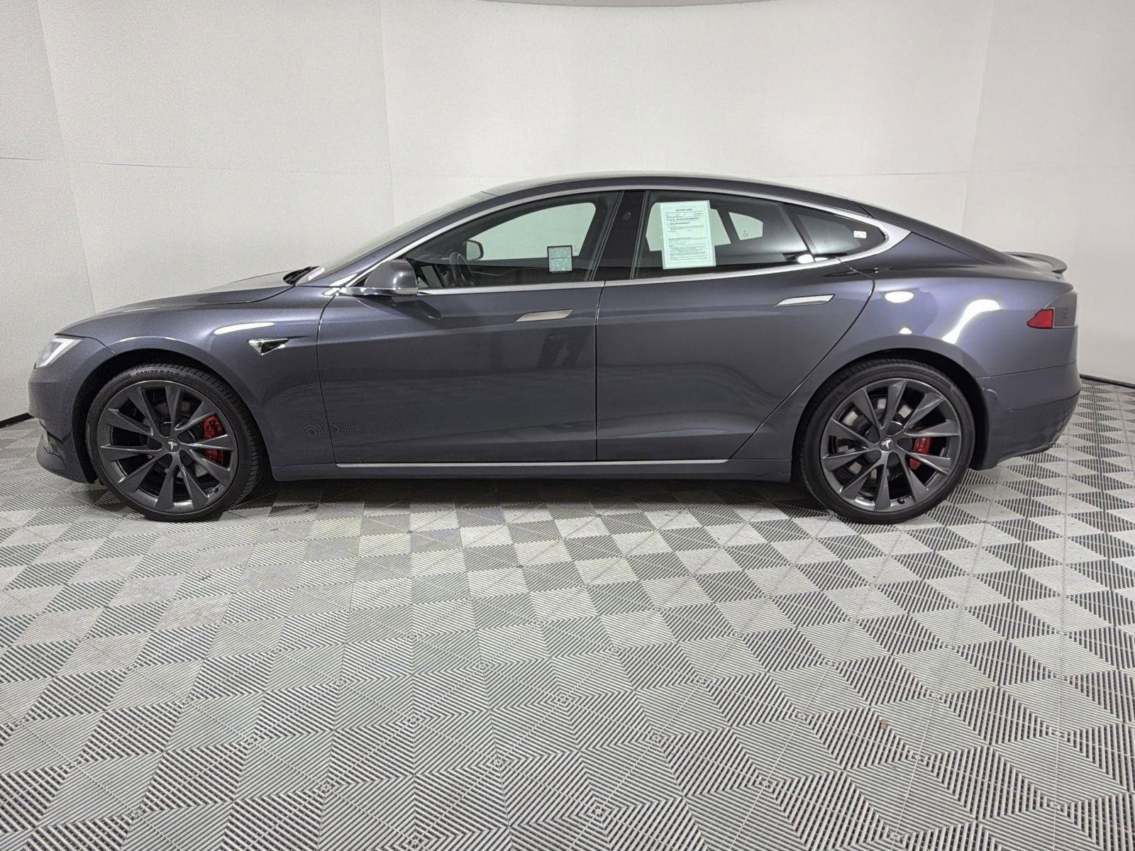 Used 2021 Tesla Model S Performance image 2
