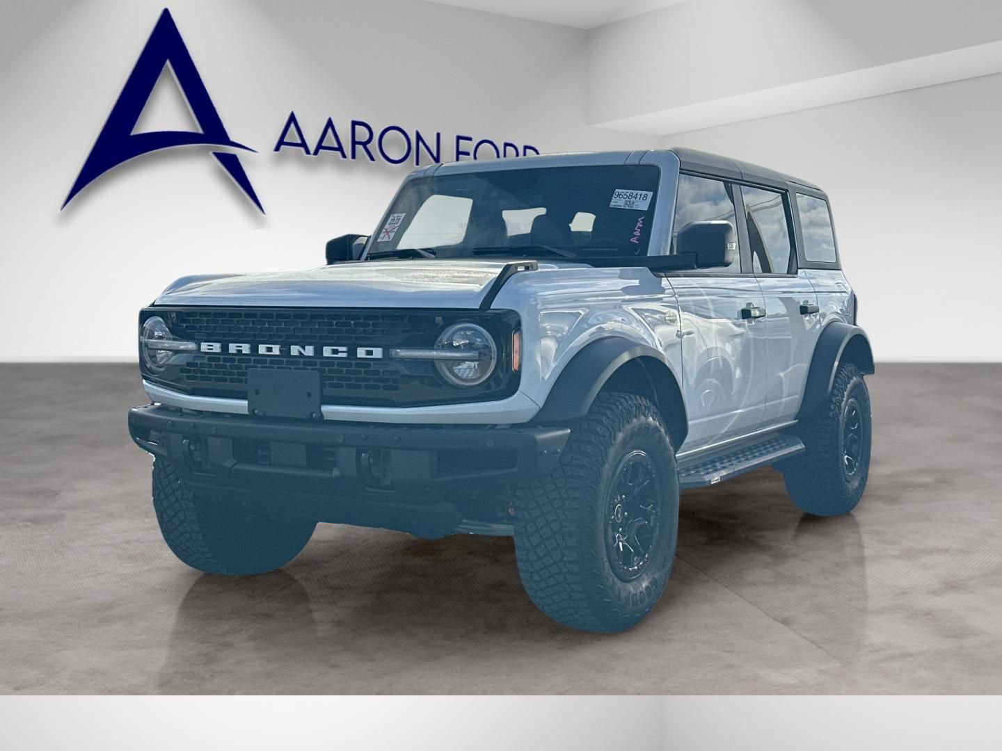 Used 2024 Ford Bronco Wildtrak AWD/4WD image 2