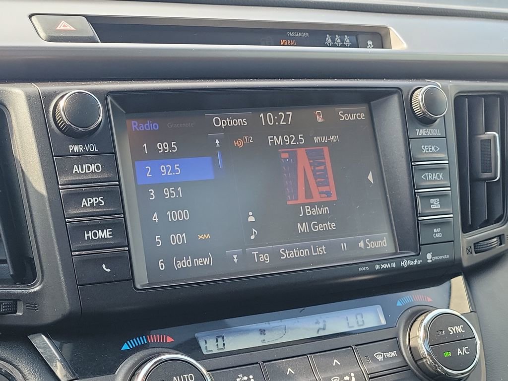 Used 2018 Toyota RAV4 Limited image 29