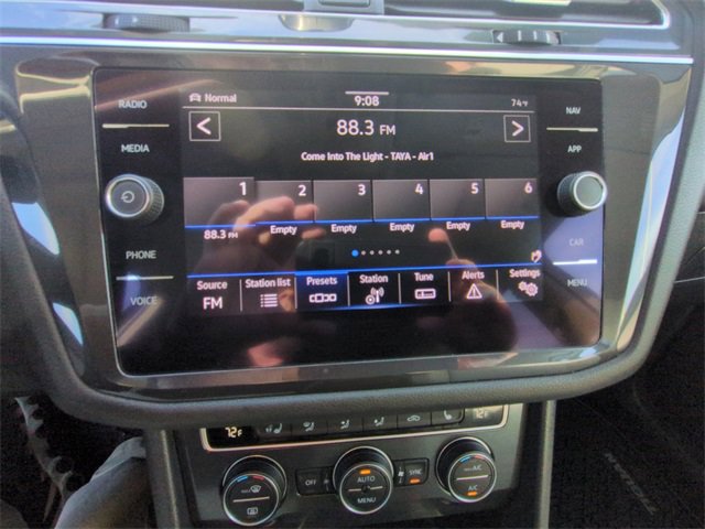 Certified 2021 Volkswagen Tiguan SEL image 21