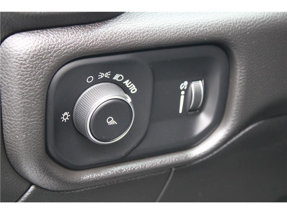 Used 2023 RAM 2500 Tradesman w/ Towing Technology Group image 14