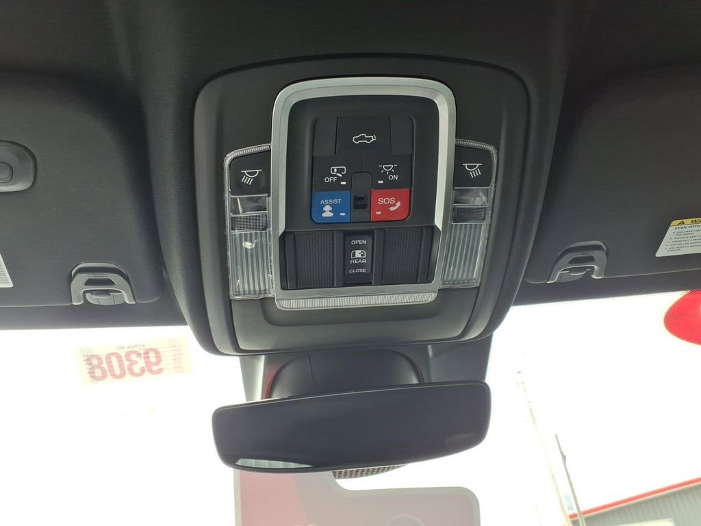 Used 2019 RAM 1500 Limited image 24