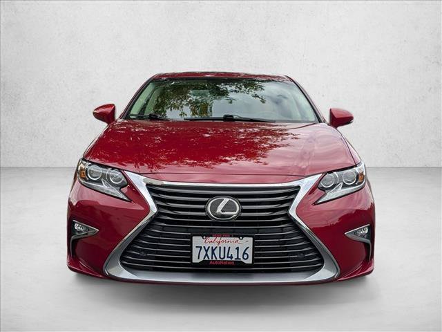 Used 2017 Lexus ES 350 w/ Luxury Package FWD image 2