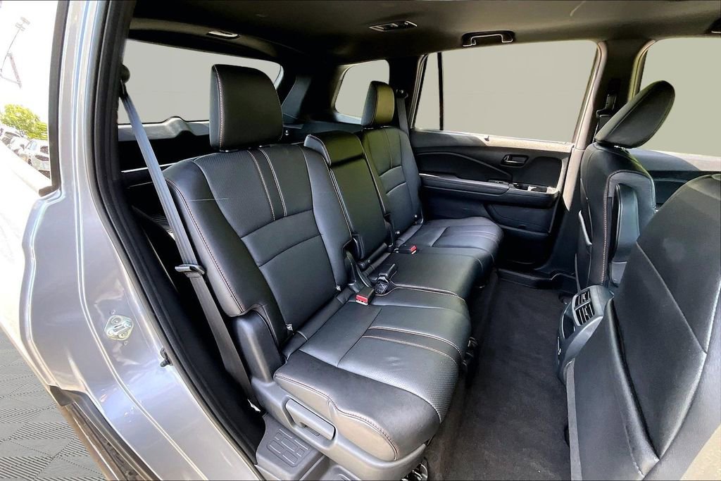 Certified 2023 Honda Passport TrailSport image 17