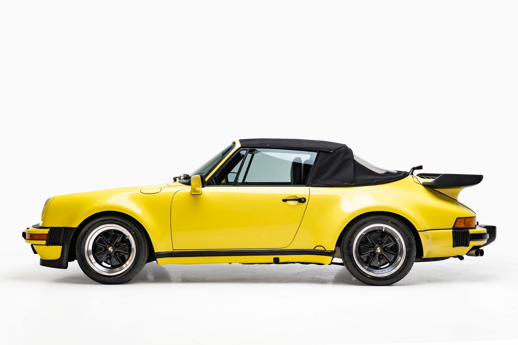 Used 1988 Porsche 911 Carrera RWD image 11