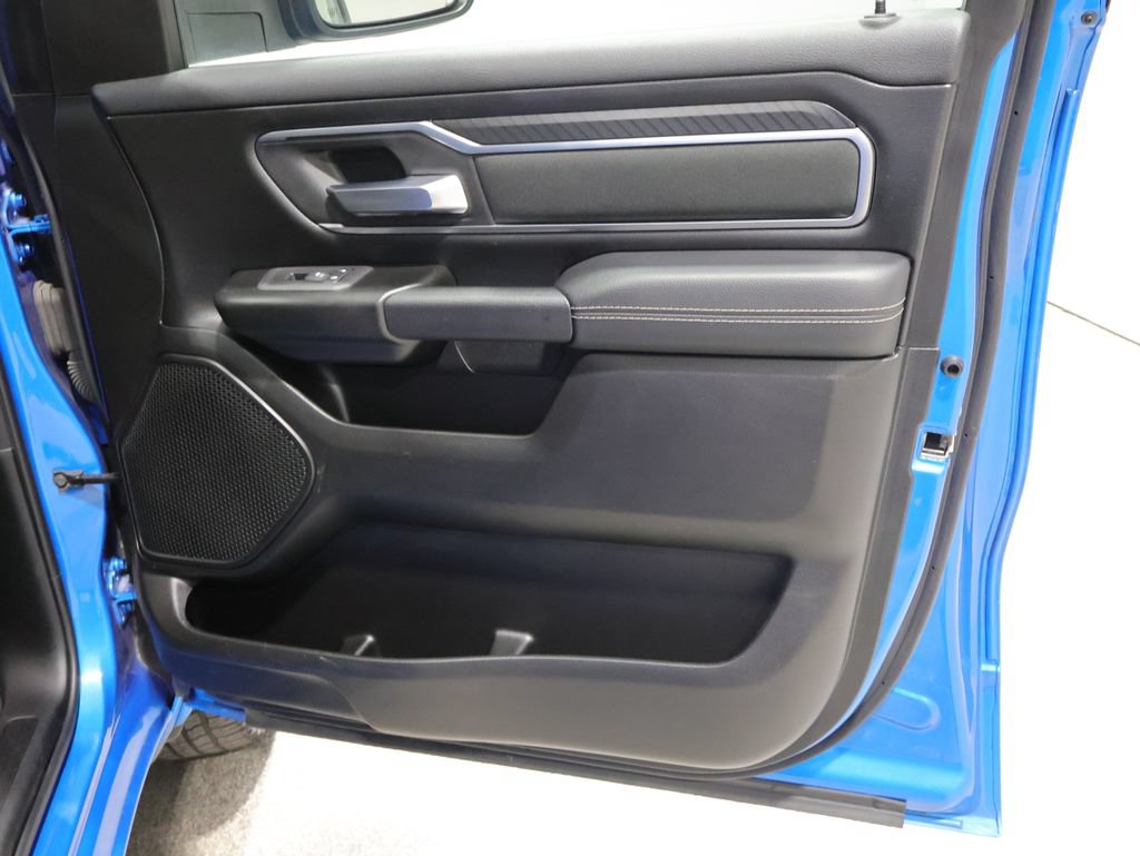 Used 2025 RAM 1500 Big Horn AWD/4WD image 23