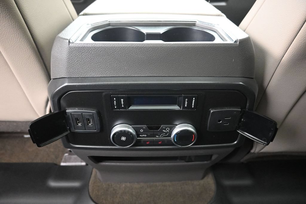 Used 2020 Ford Expedition Limited w/ Equipment Group 302A AWD/4WD image 26