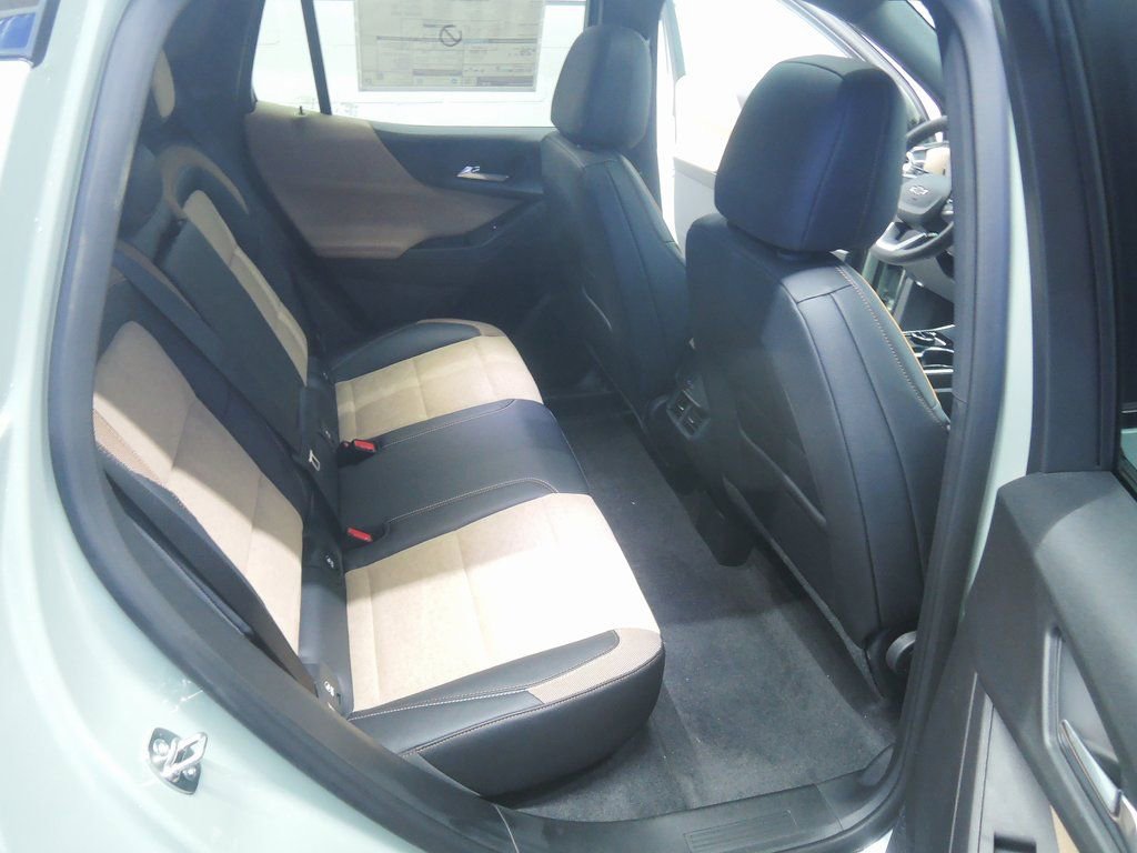 New 2026 Chevrolet Equinox ACTIV w/ Safety and Technology Package AWD/4WD image 35