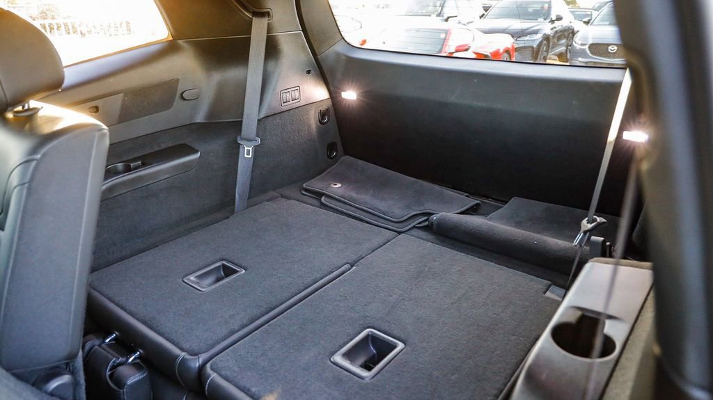 Used 2023 Cadillac XT6 Premium Luxury image 24