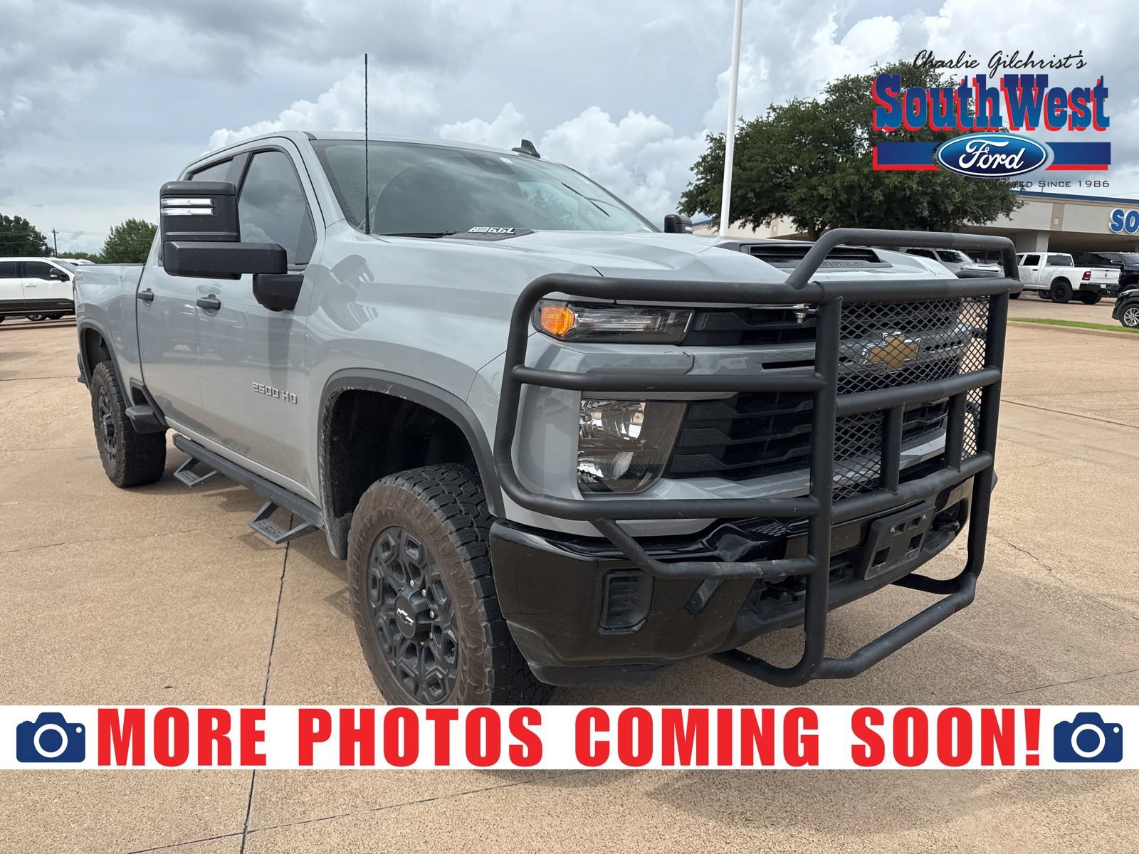 Used 2025 Chevrolet Silverado 2500 Custom w/ Custom Convenience Package AWD/4WD image 1