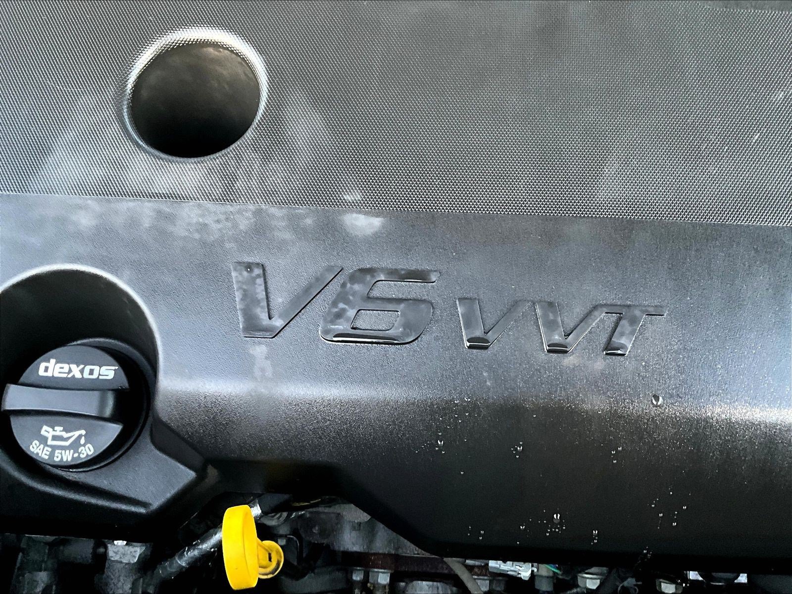 Used 2023 Chevrolet Traverse LT FWD image 32