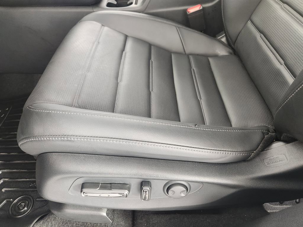 Used 2024 Honda CR-V EX-L image 25