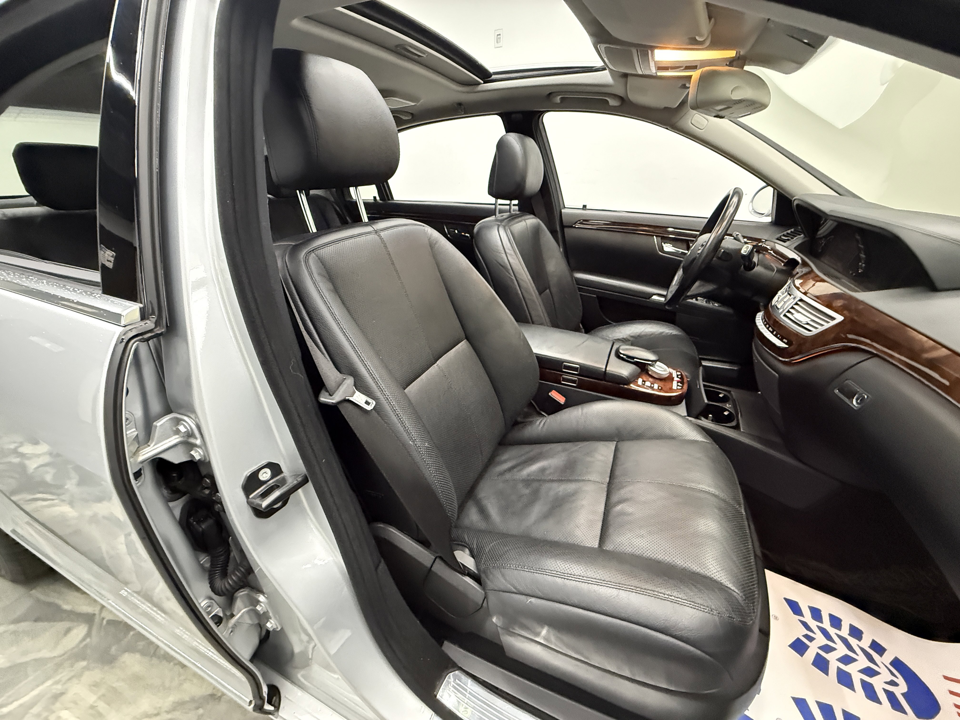 Used 2007 Mercedes-Benz S 550 image 21