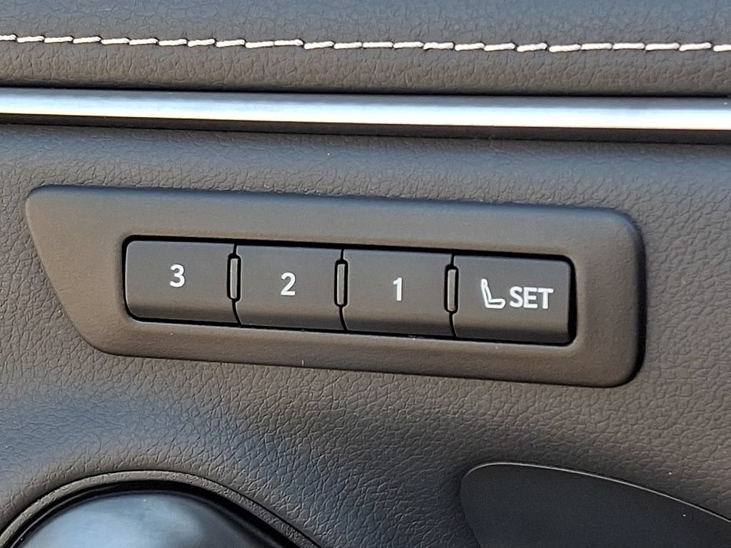 Used 2023 Lexus ES 300h w/ Premium Package FWD image 27