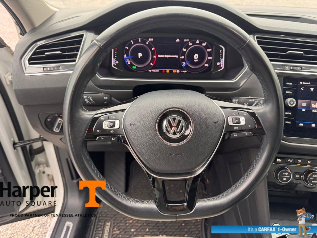 Used 2019 Volkswagen Tiguan SEL Premium image 17
