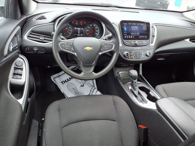 Used 2023 Chevrolet Malibu LT FWD image 4