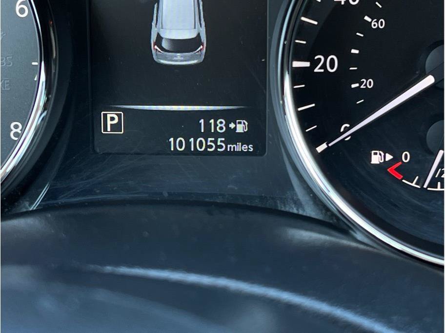 Used 2017 Nissan Rogue S FWD image 20