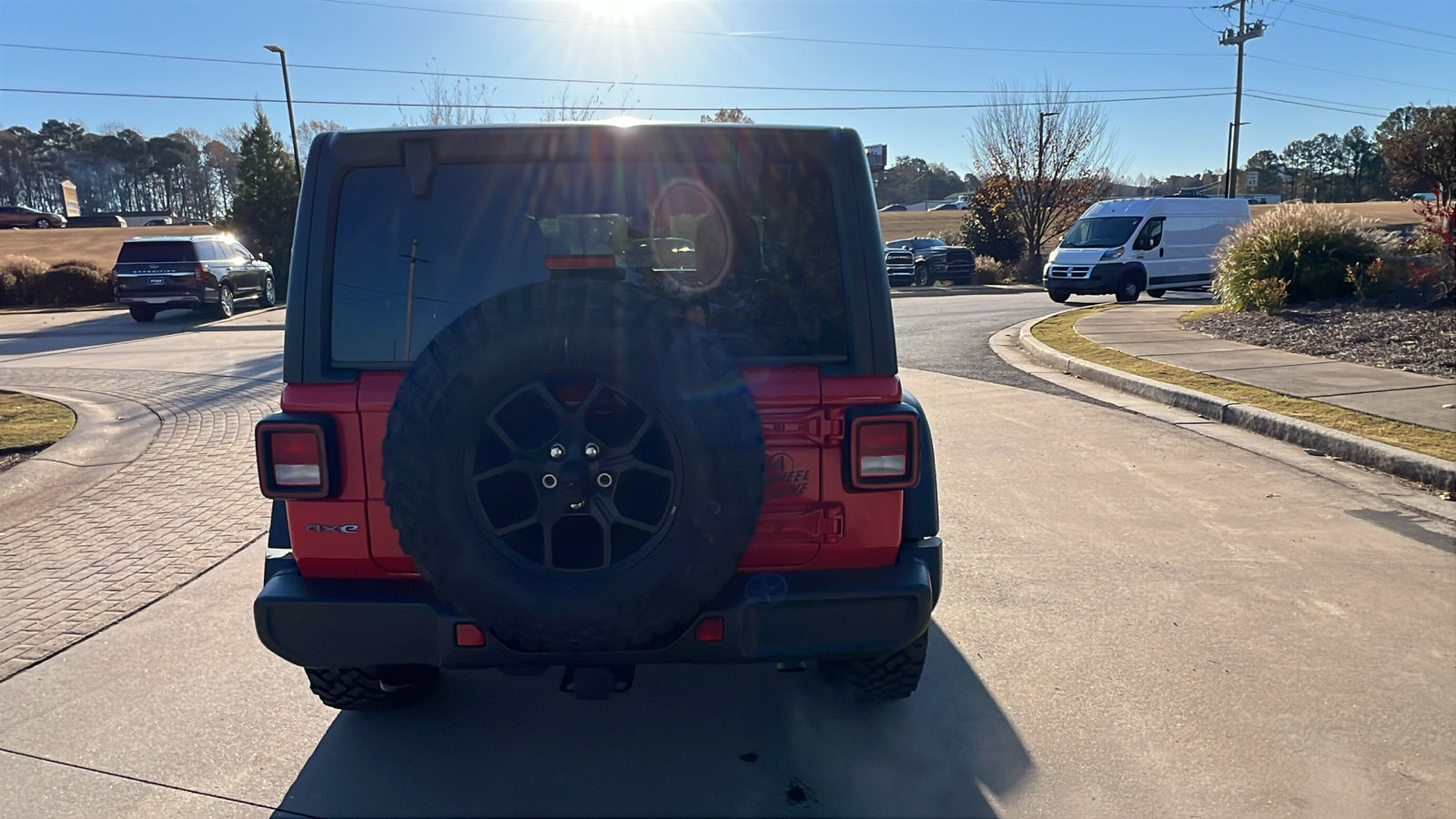 Used 2025 Jeep Wrangler Willys image 9