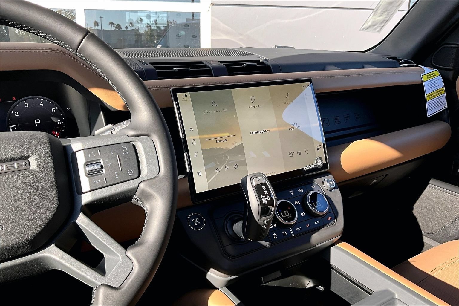 New 2026 Land Rover Defender 110 X-Dynamic SE AWD/4WD image 7