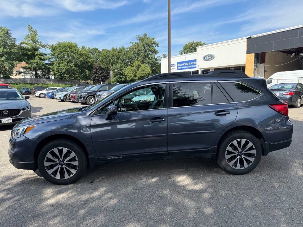 Used 2017 Subaru Outback 2.5i Limited AWD/4WD image 5