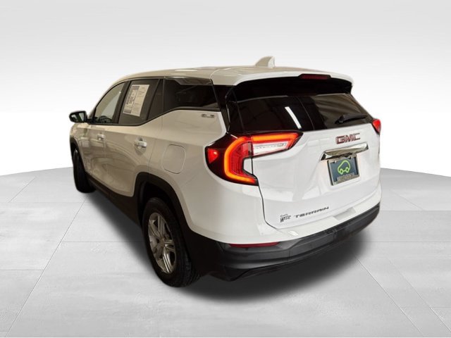 Certified 2023 GMC Terrain SLE FWD image 3
