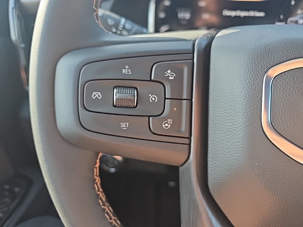 Used 2025 GMC Sierra 2500 AT4 w/ Technology Package AWD/4WD image 21