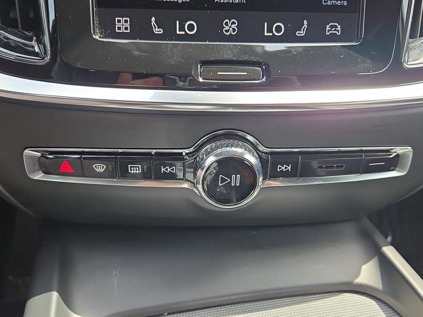 Used 2024 Volvo S60 B5 Plus w/ Protection Package Premier image 21