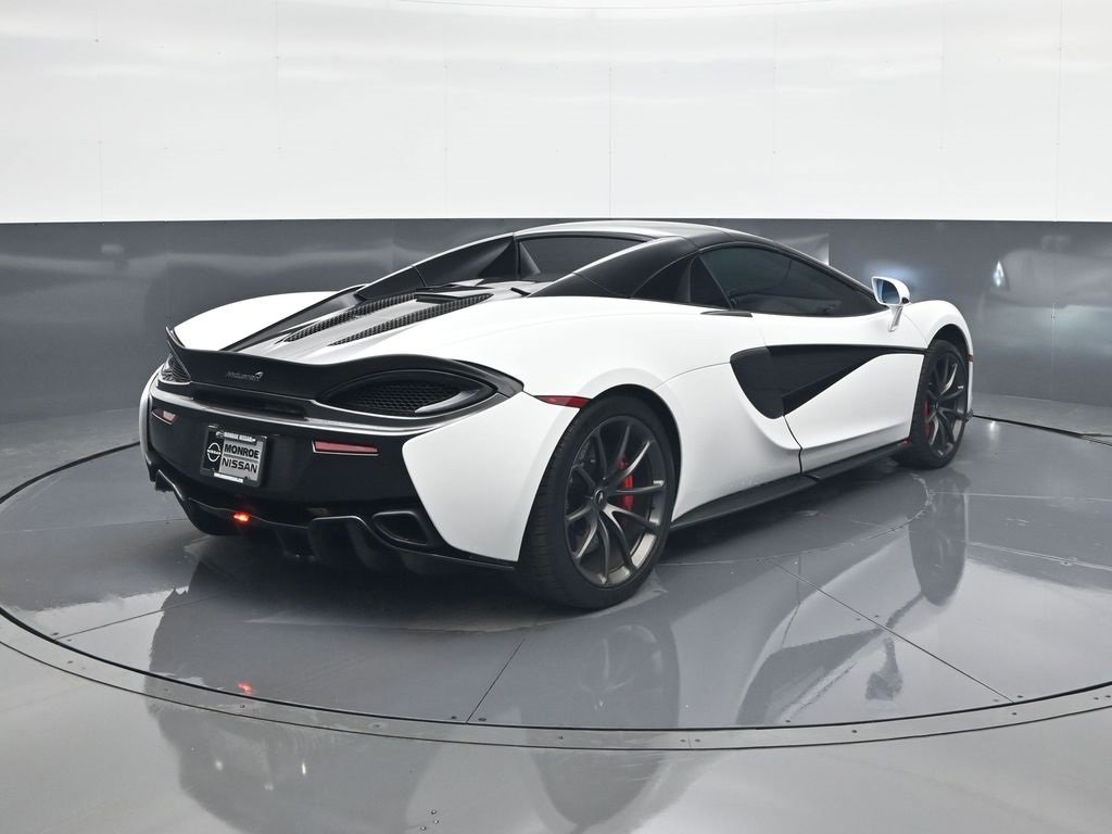 Used 2019 McLaren 570S Spider image 7