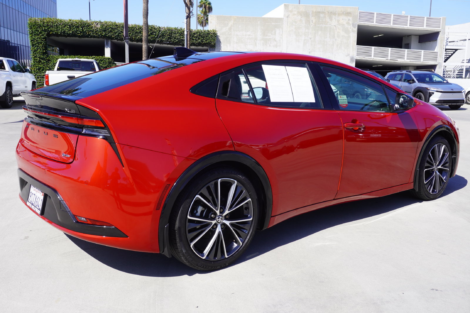 Certified 2024 Toyota Prius XLE FWD image 4