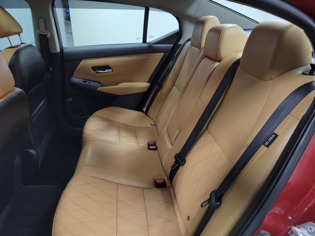 Used 2023 Nissan Sentra SV w/ SV Premium Package FWD image 31